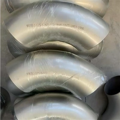 90 градуса L 125 SCH20 0Cr18N9 КОЛЯНО